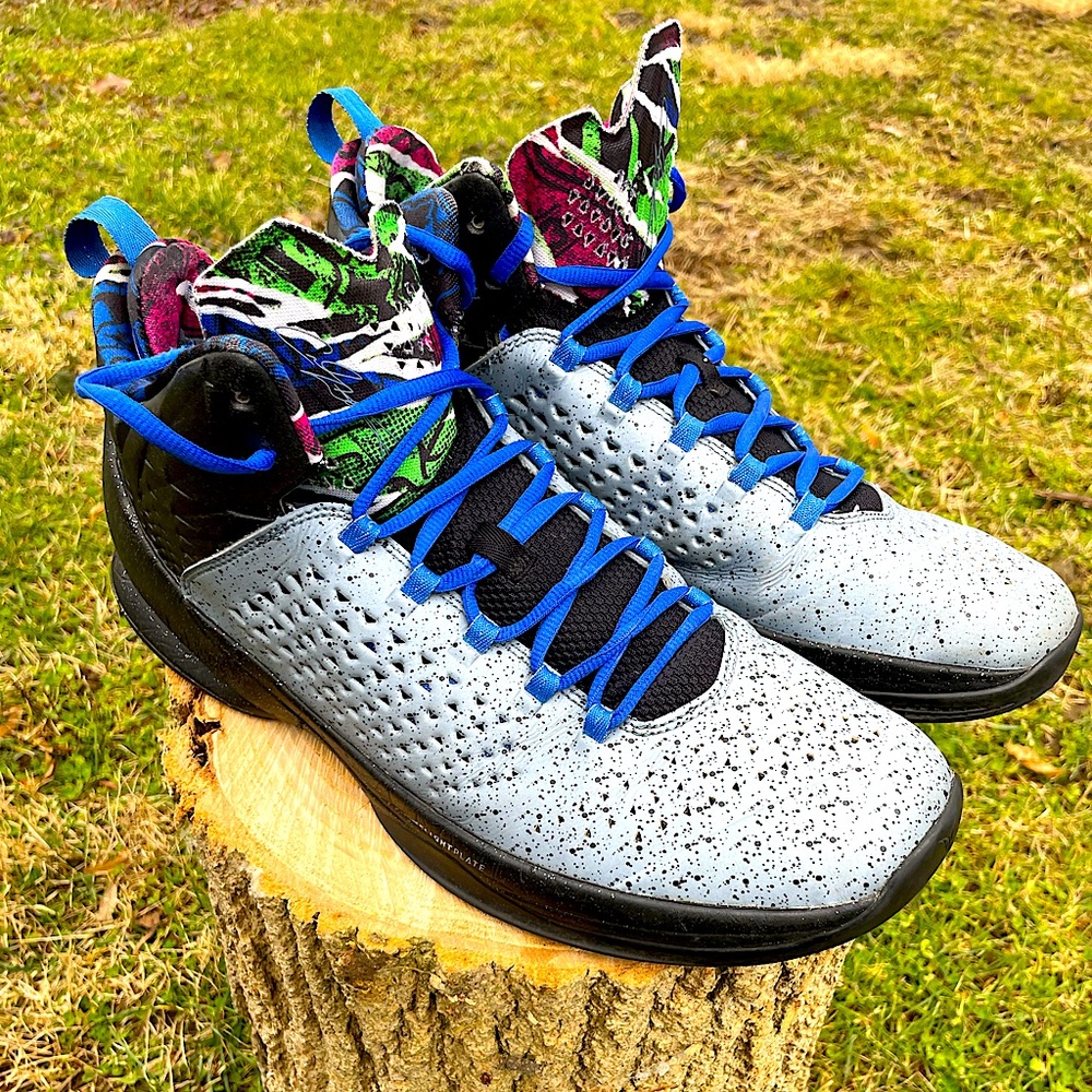 Jordan Melo M11 Concrete Island Size 12 Men’s pre owned.